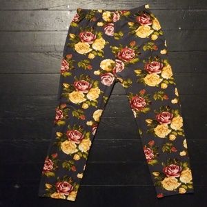 Floral capris leggings